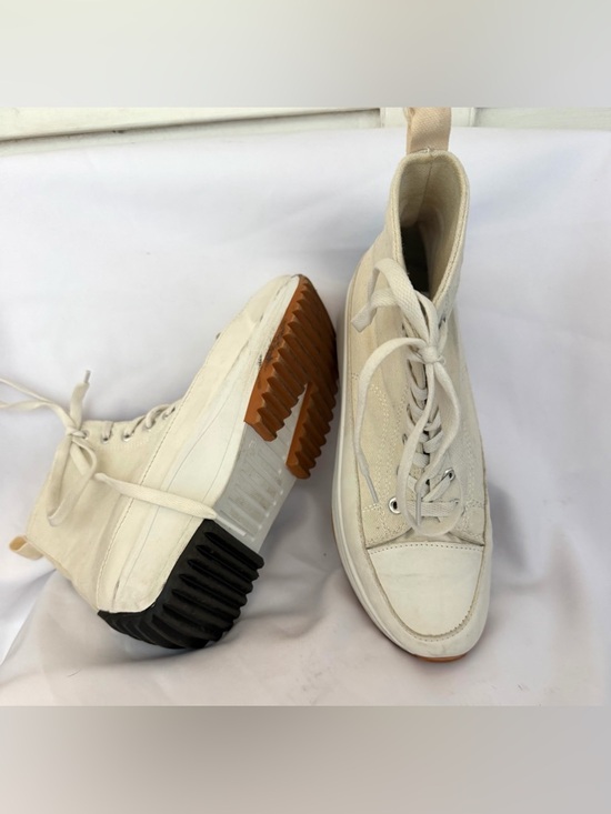 Madrag Shoes - MADRAG Cream High-Top Lace-Up Platform Sneakers with Contrasting Lug Sole